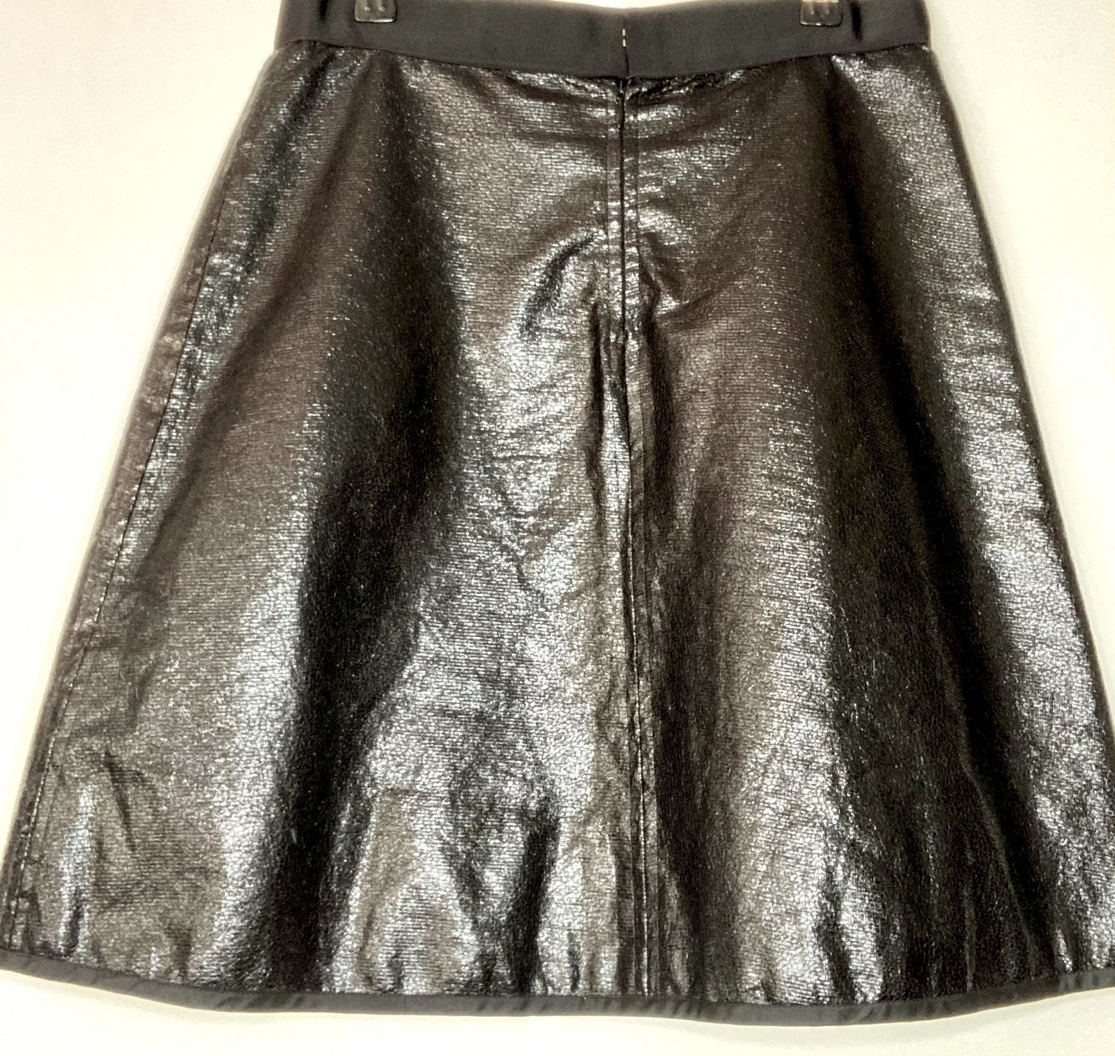 Sequin applique skirt Size 10 - AirRobe