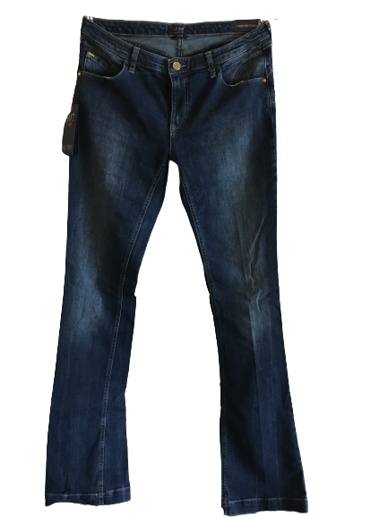 Bootleg/Slight Flare Style Size 30 BNWT