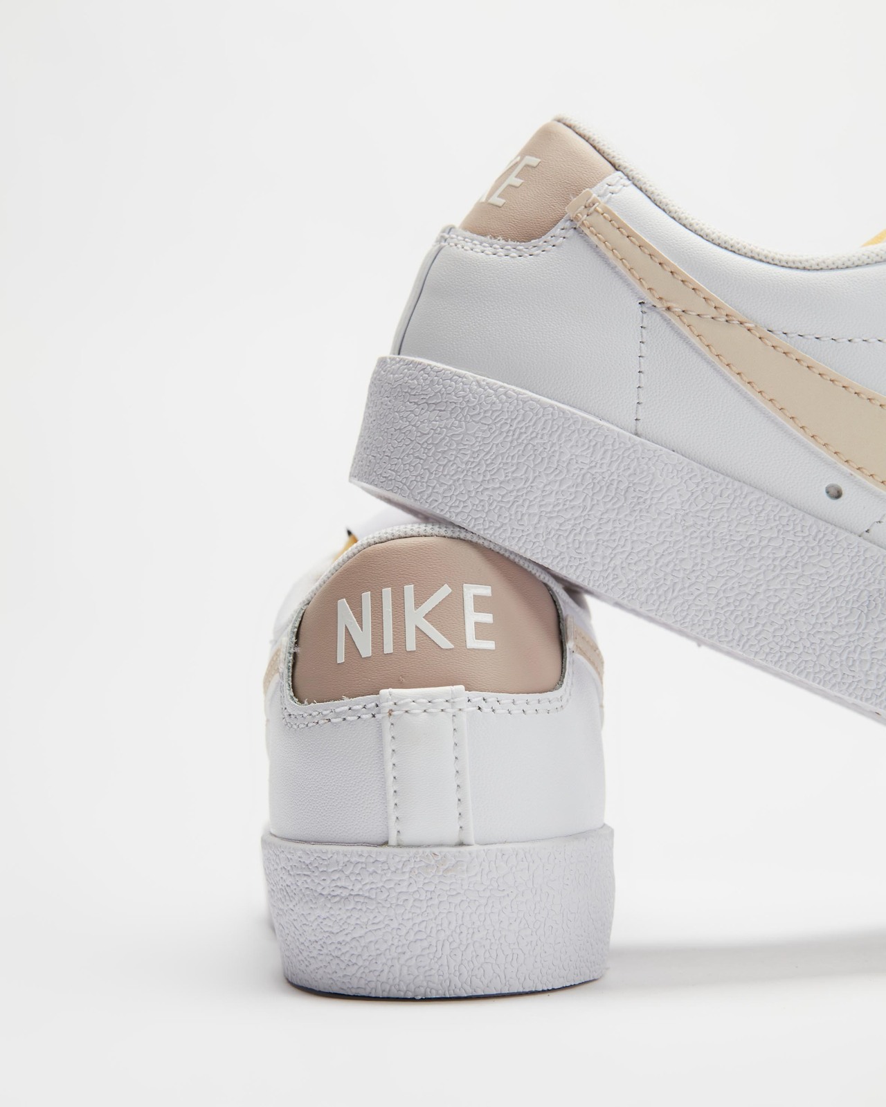 nike blazer womens size 8