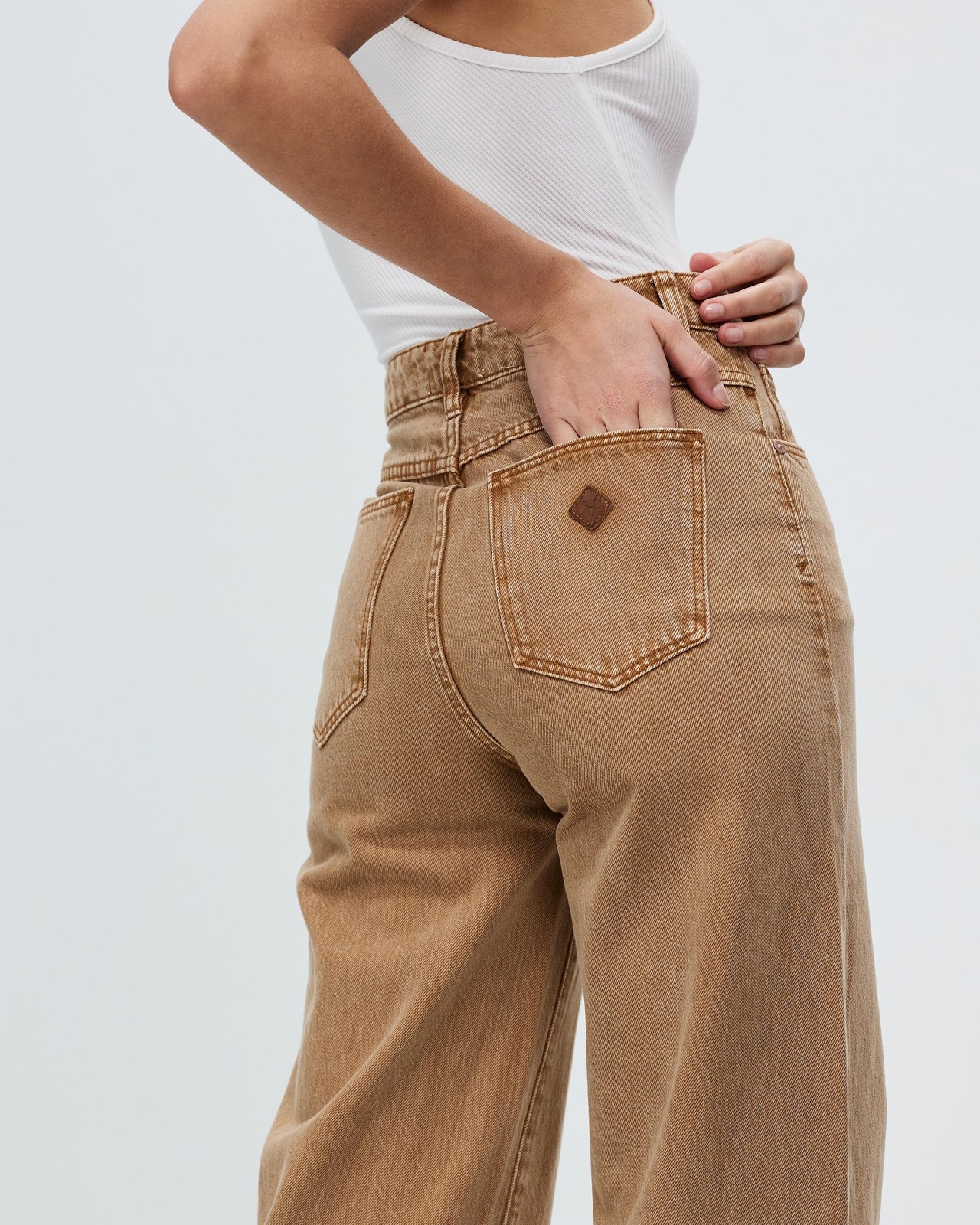 A '94 High & Wide Jeans