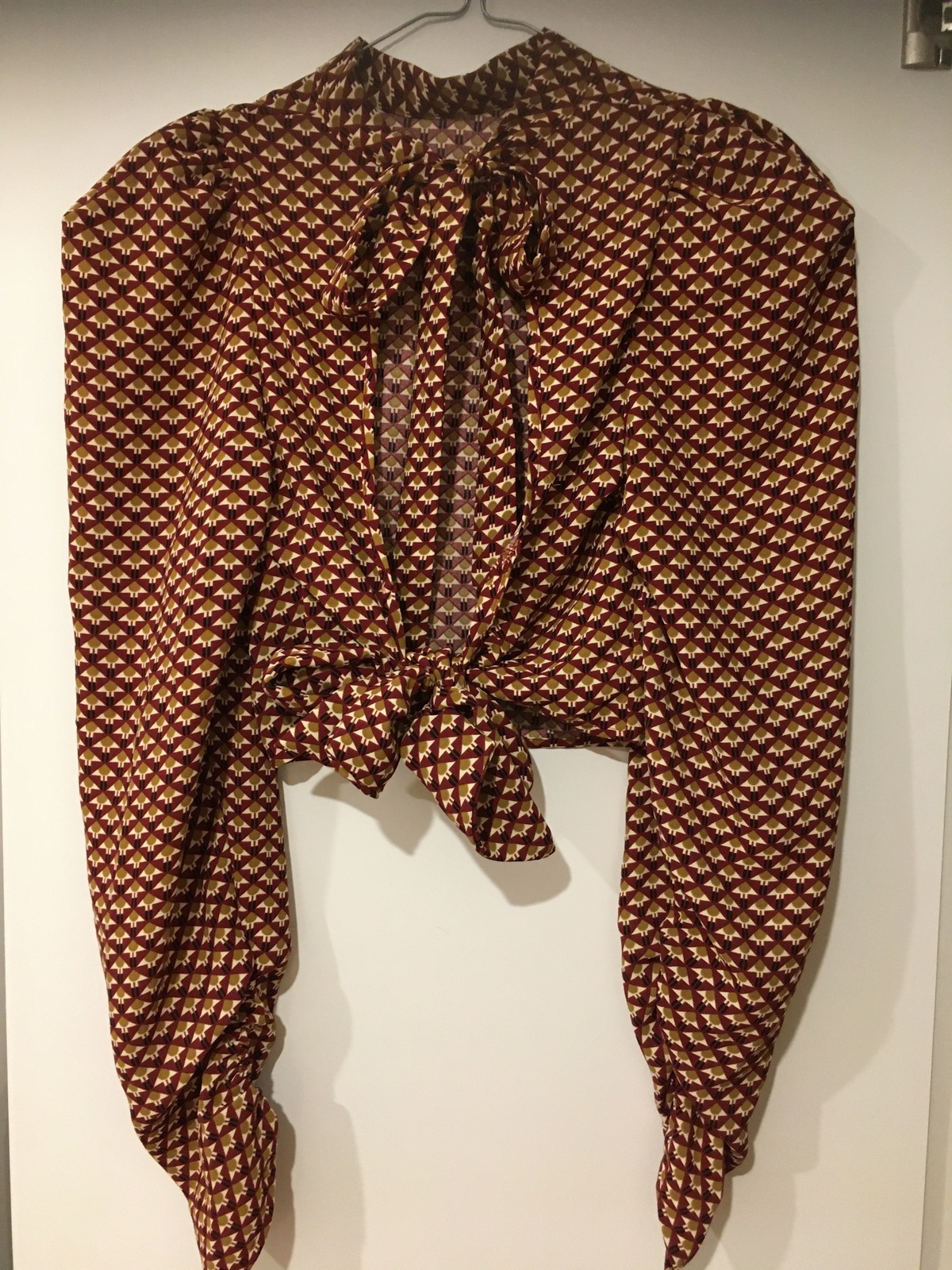 Geometric Tie Back Top Size 6