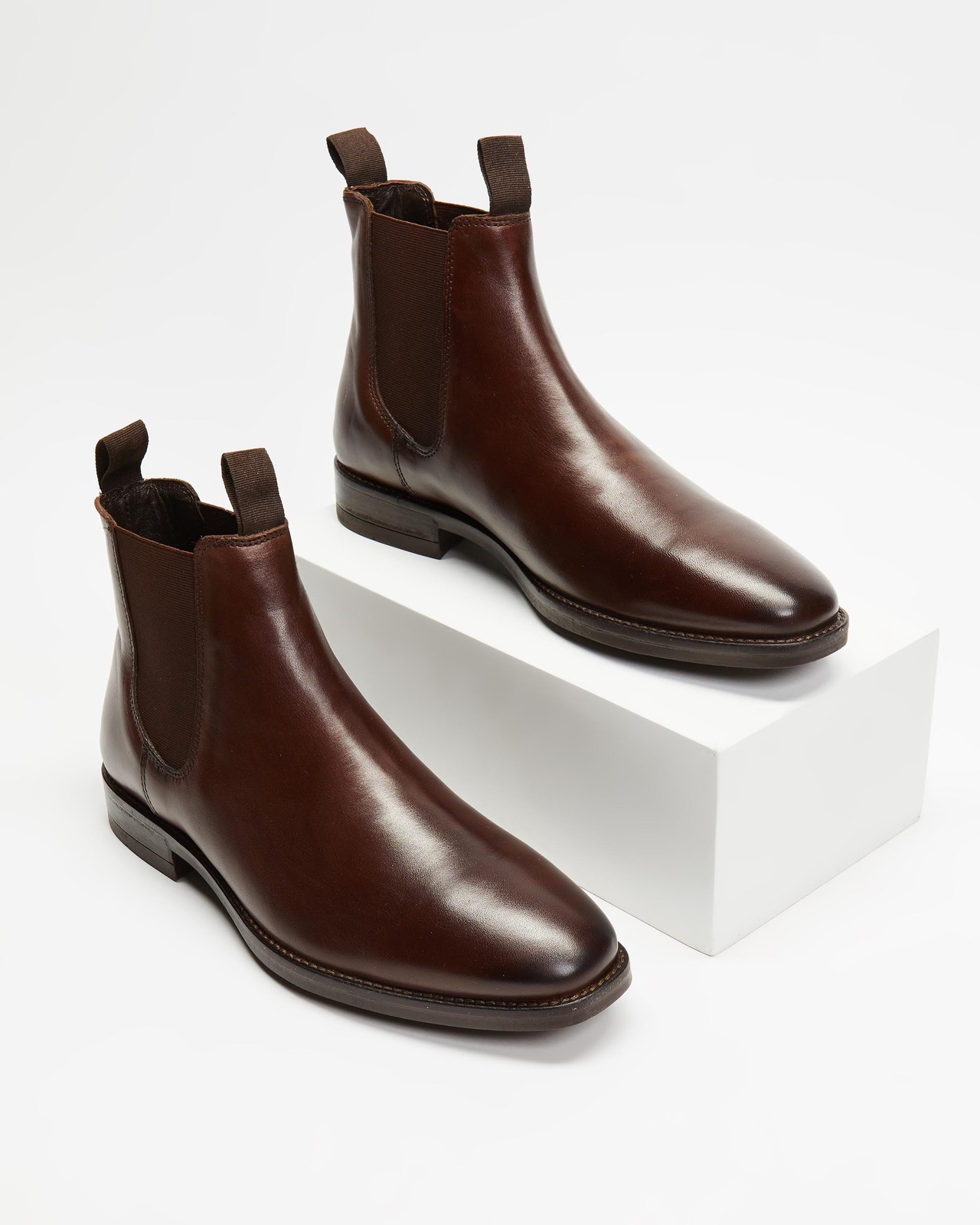Carson Leather Gusset Boots