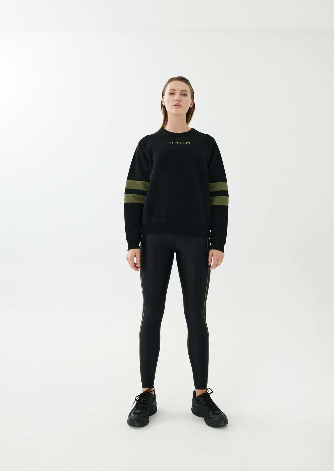 BOUNDARY LINE SWEAT IN BLACK