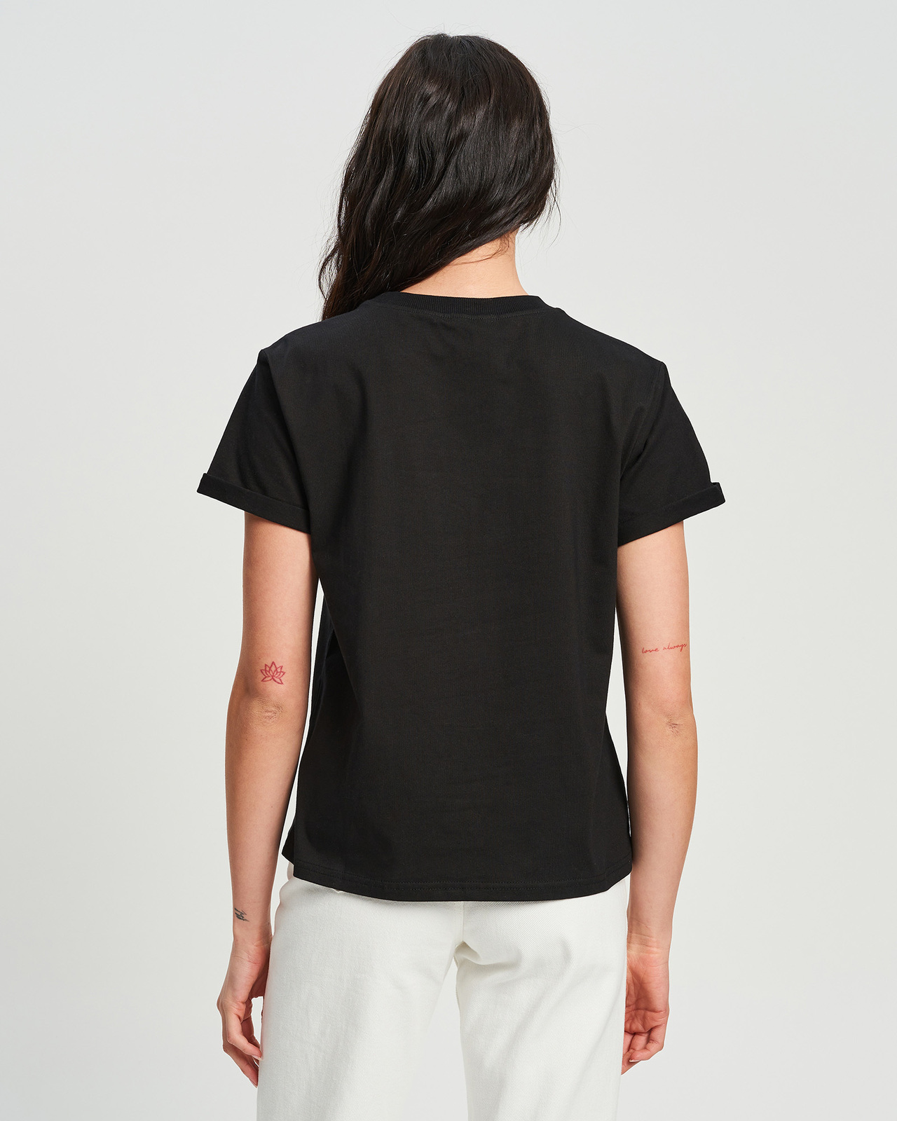 Outline Tee