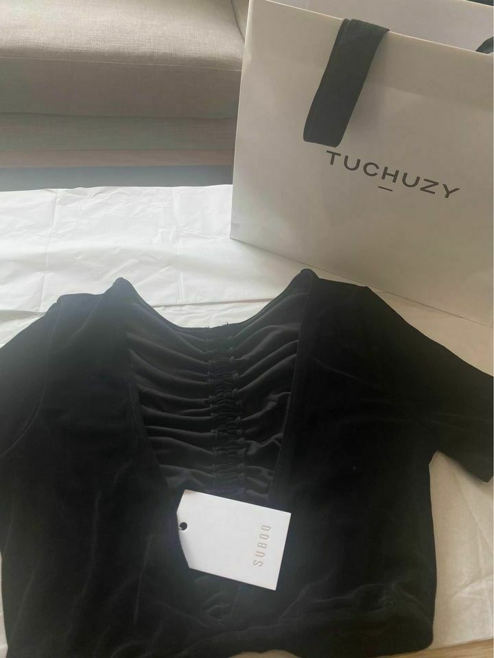 The Liz Rouched Croup Top Size 6 BNWT