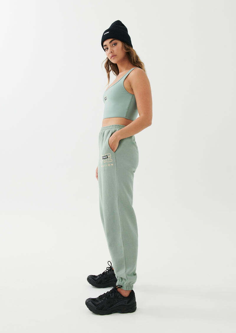 GRAND STAND TRACKPANT IN ICEBERG GREEN