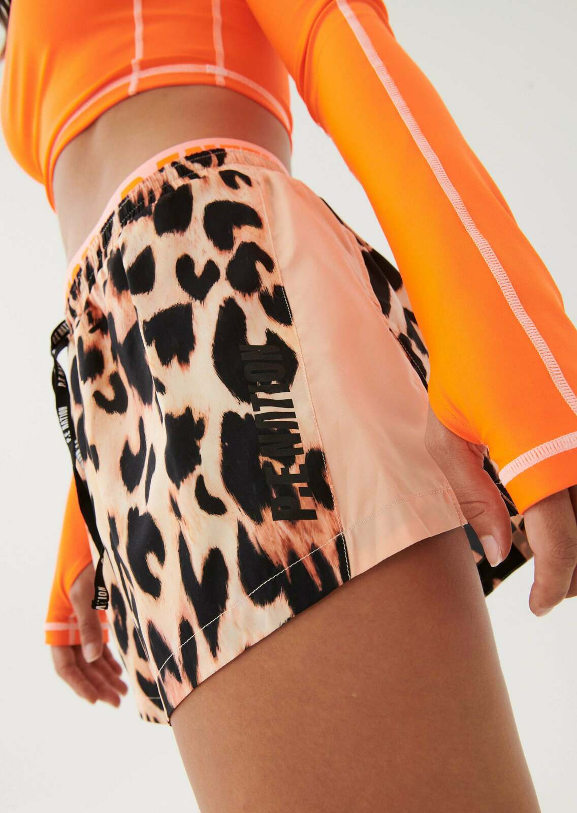 TEAM GAME SHORT IN PRINT