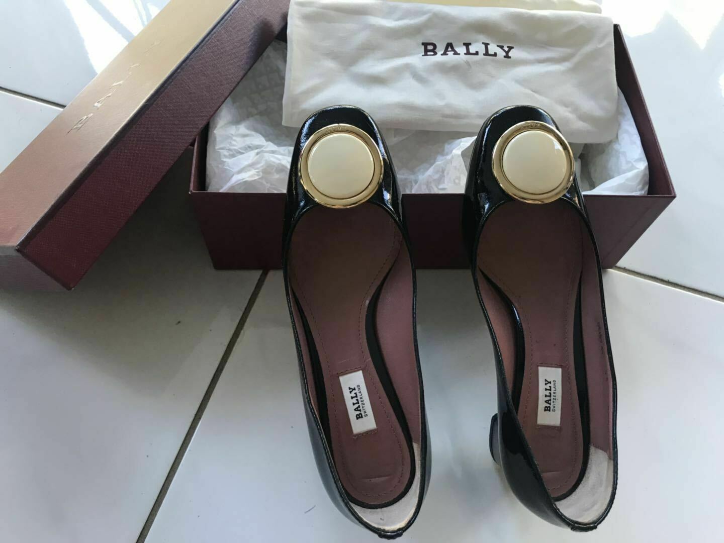 BLACK LAMB PATENT SIZE 35 US4.5M