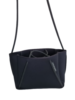 State of Escape Petite Guise Tote Bag - AirRobe