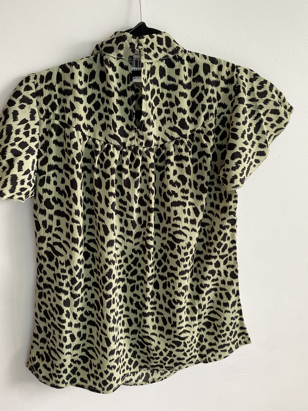 Fia Flutter Sleeve Blouse Size 8 BNWT