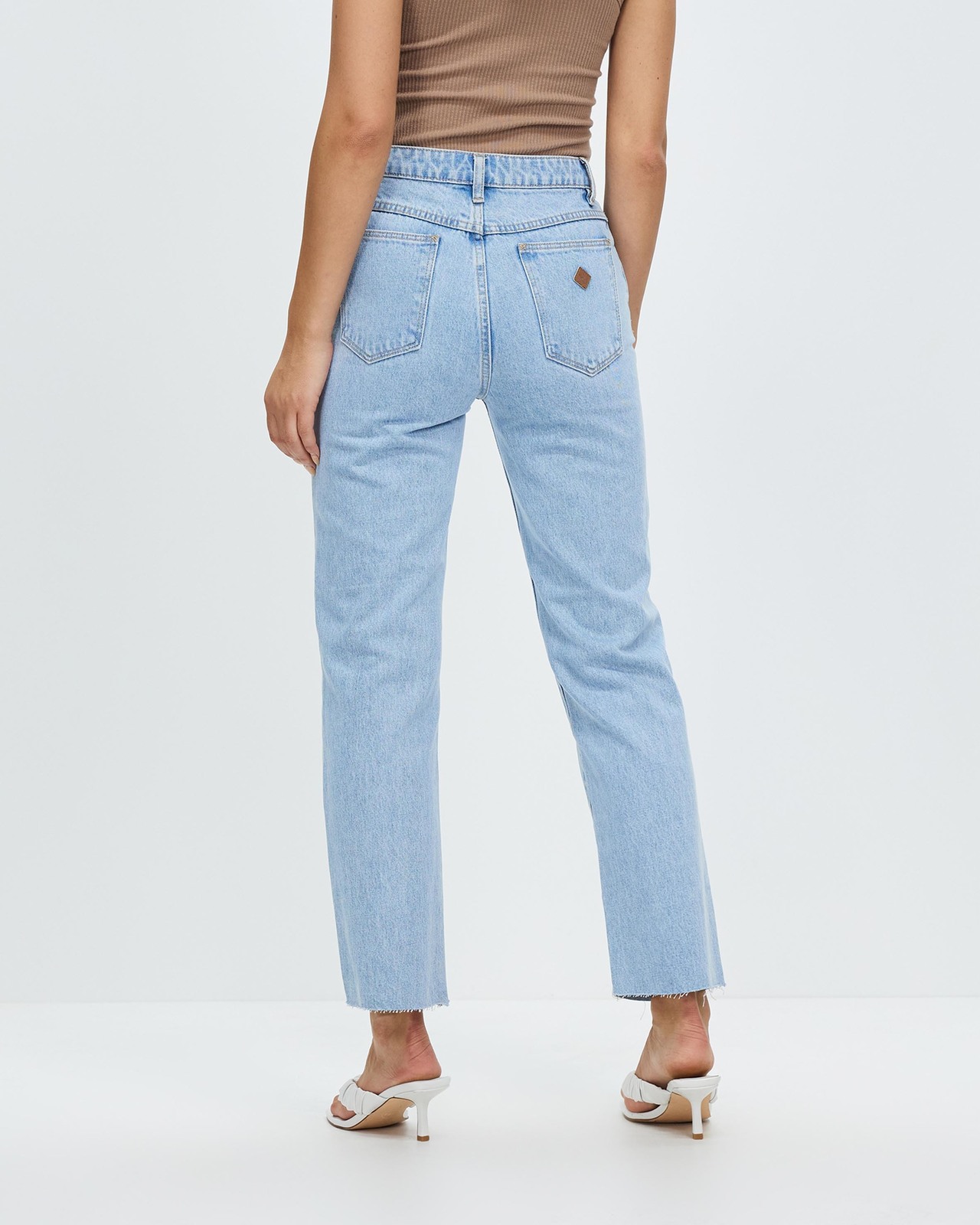 A 94 High Straight Jeans
