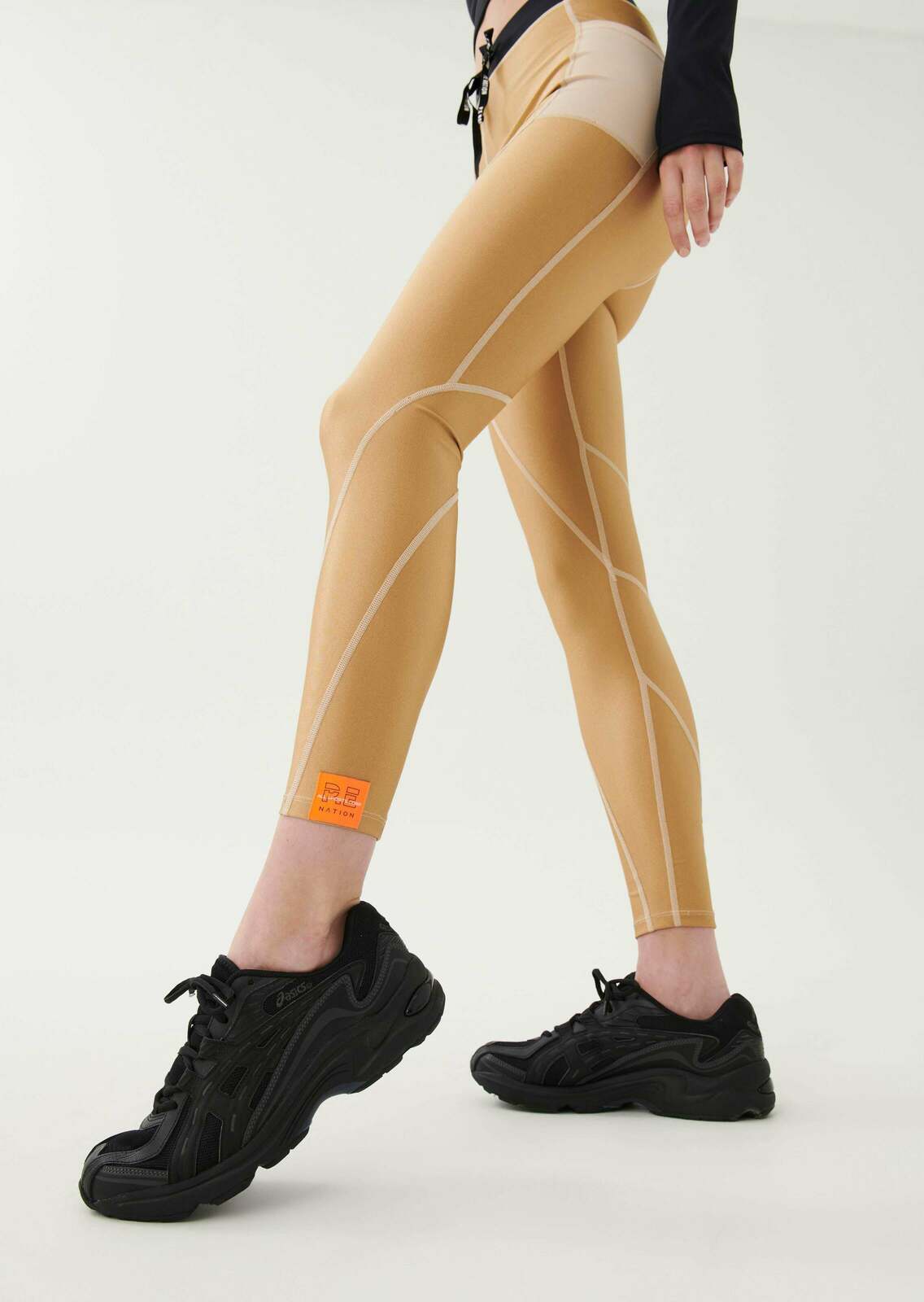 MAGNITUDE LEGGING IN RATTAN