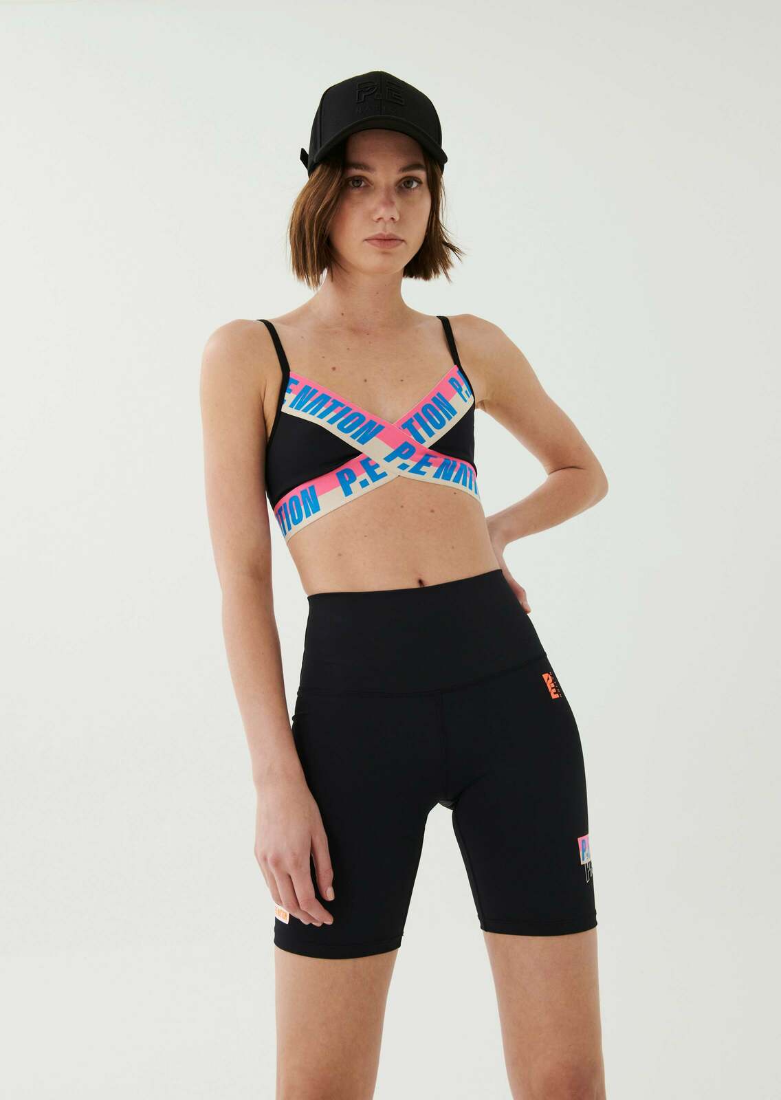 HALF VOLLEY SPORTS BRA IN BLACK