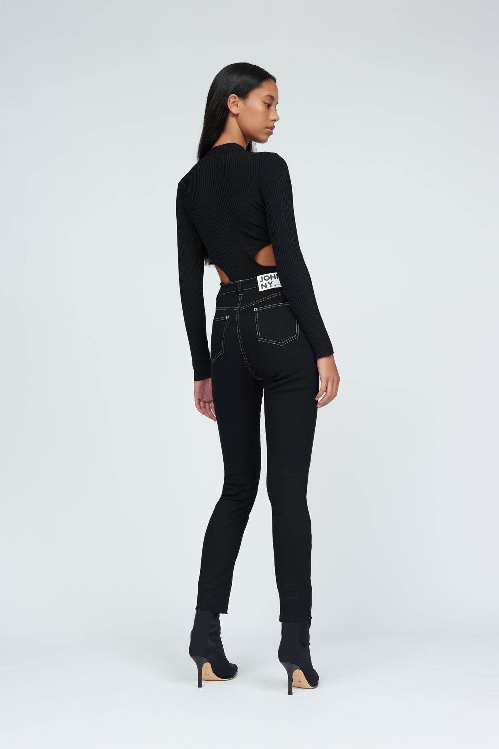 Johnny Jean - Black