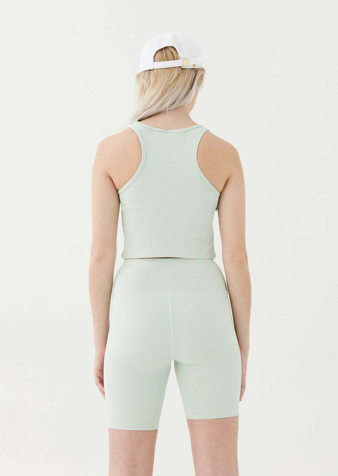 ALL AROUND TANK IN CELADON