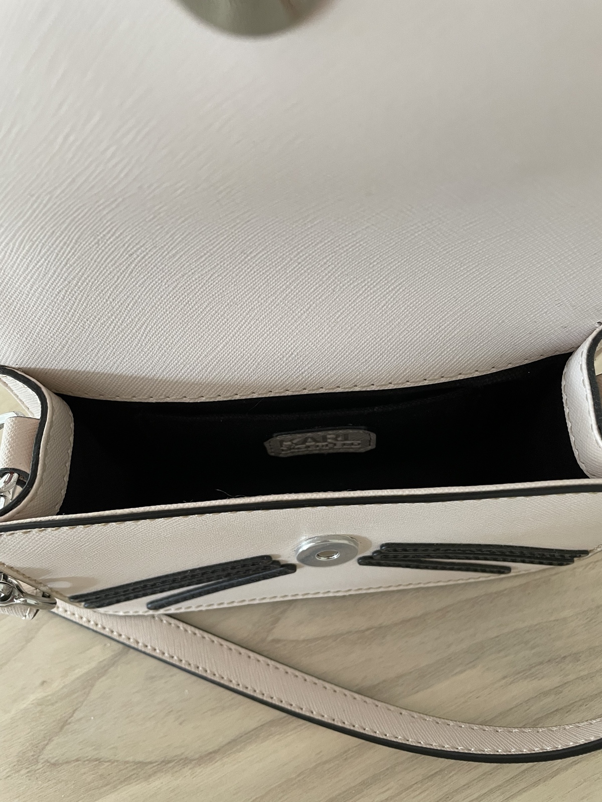 Kocktail Cat Cross Body