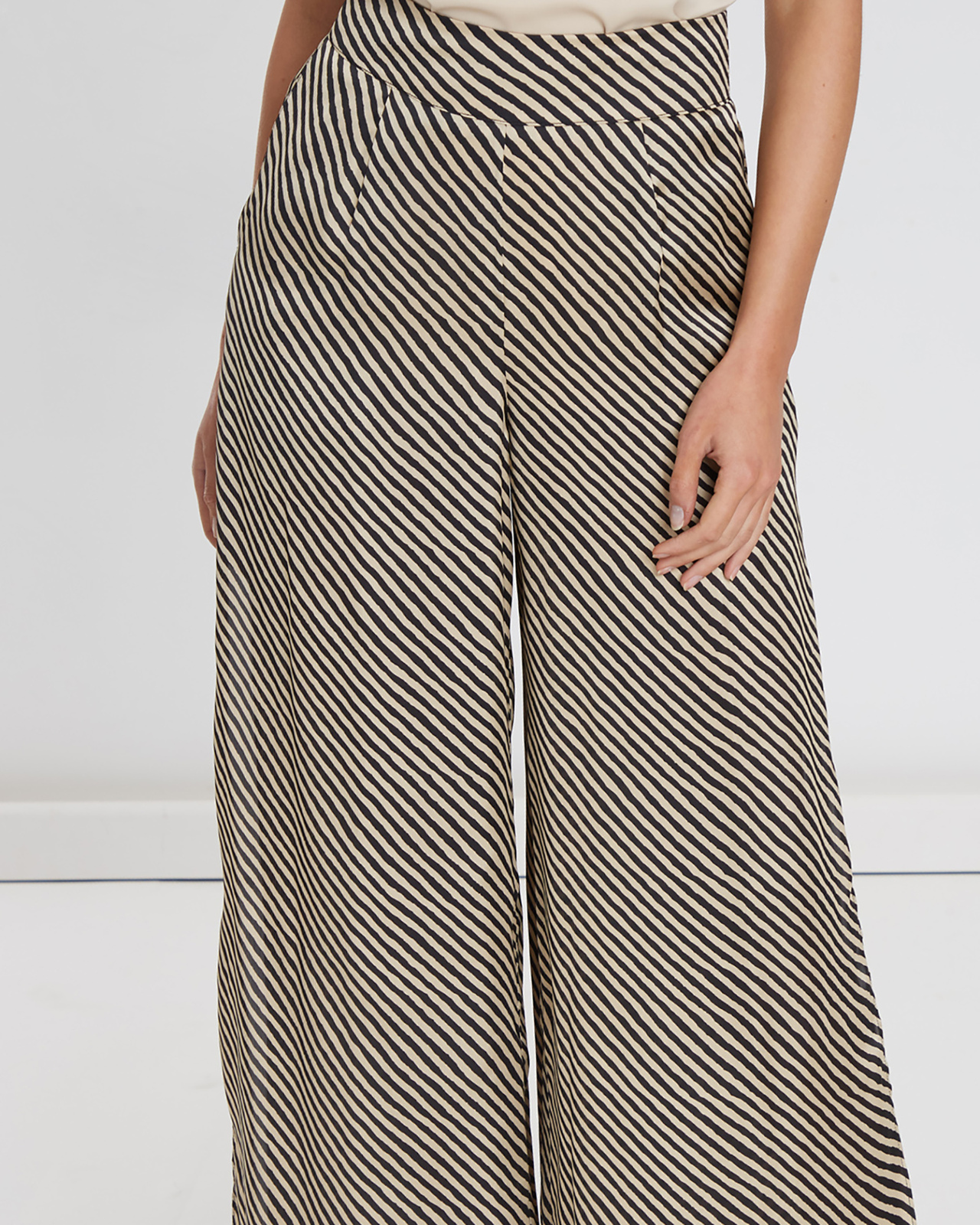 Manhattan Wide Leg Pants