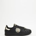 【VERSACE JEANS】V-Emblem Court 88 スニーカー V-Emblem Court 88 Sneakers | VERSACE US