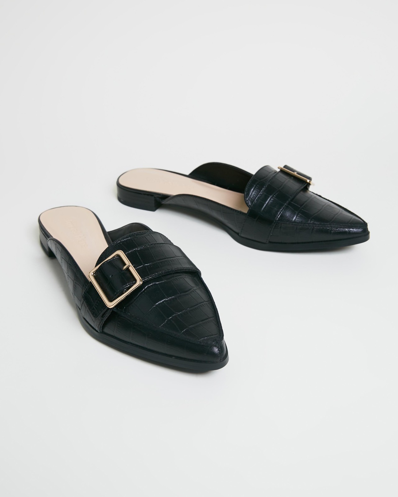 Cambridge Leather Flats Size 7