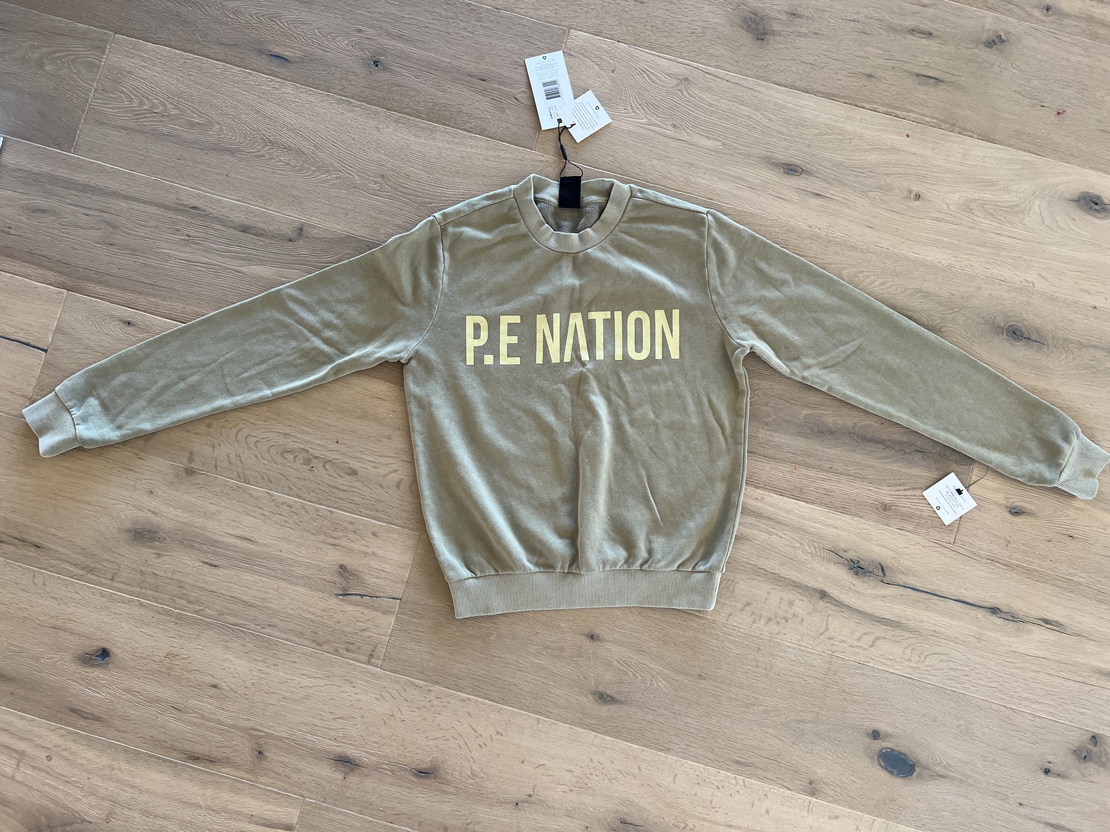fortify sweat in olive Size XS BNWT