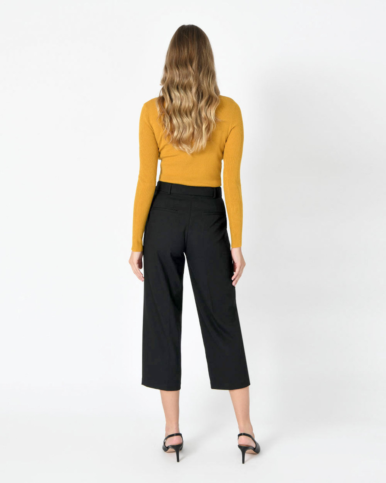 Evette High-Waisted Cropped Trousers
