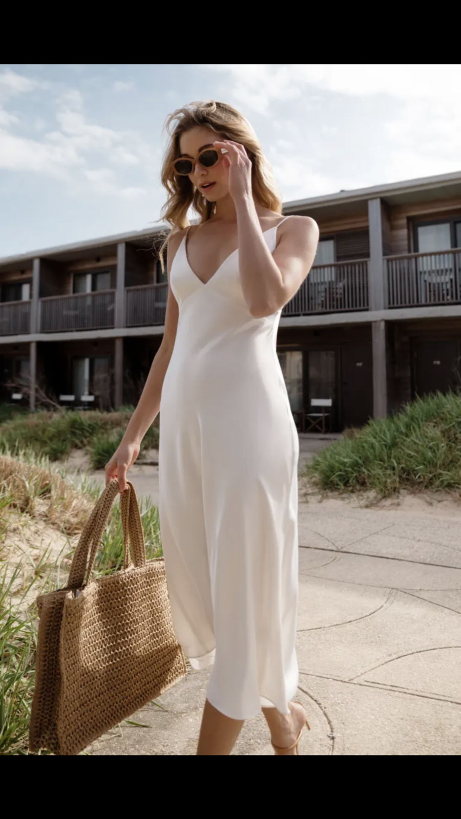 Bellini Dress Ivory Size 6