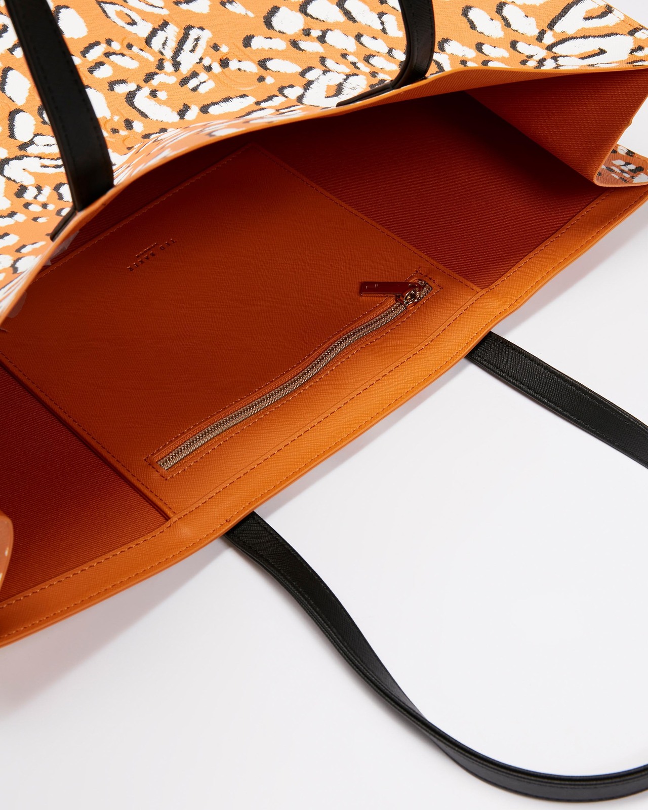 Lilecon Saffiano Leopard Bag