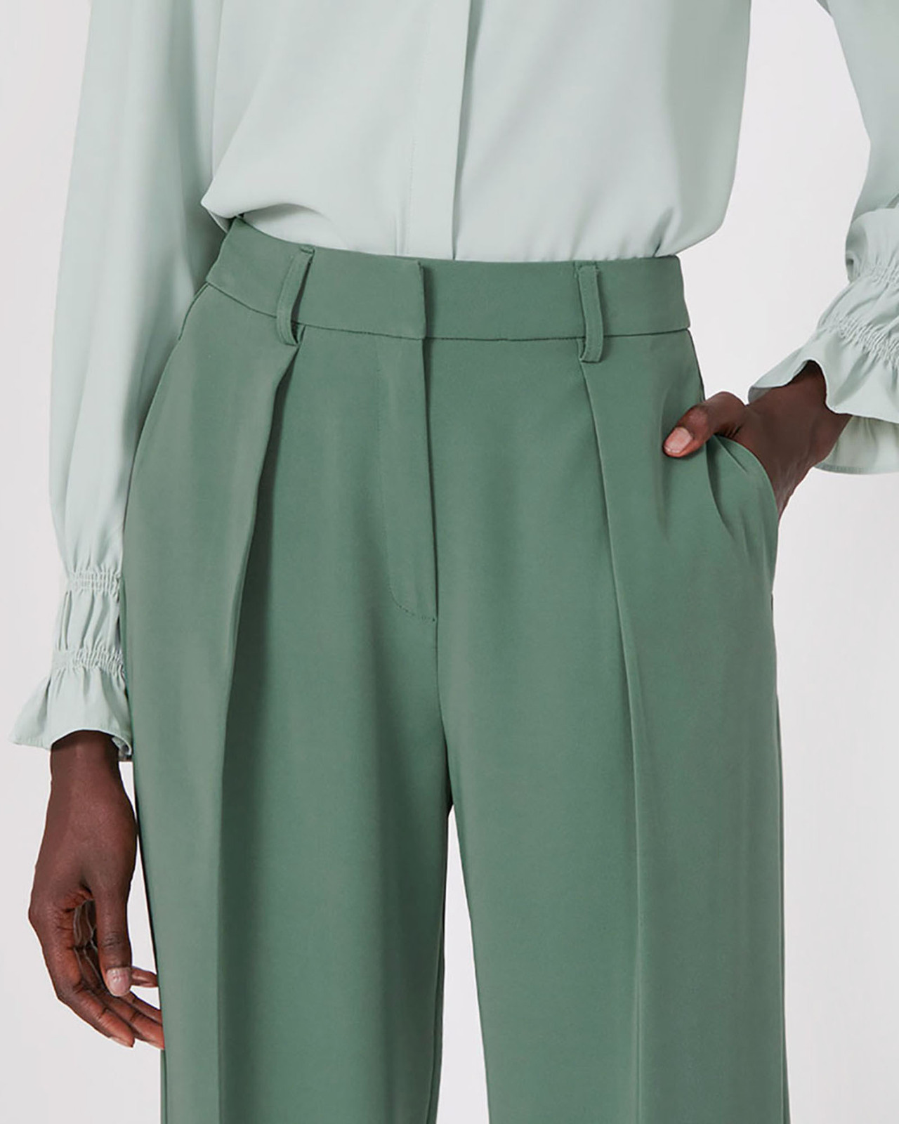 Rayleen High-Waisted Pants