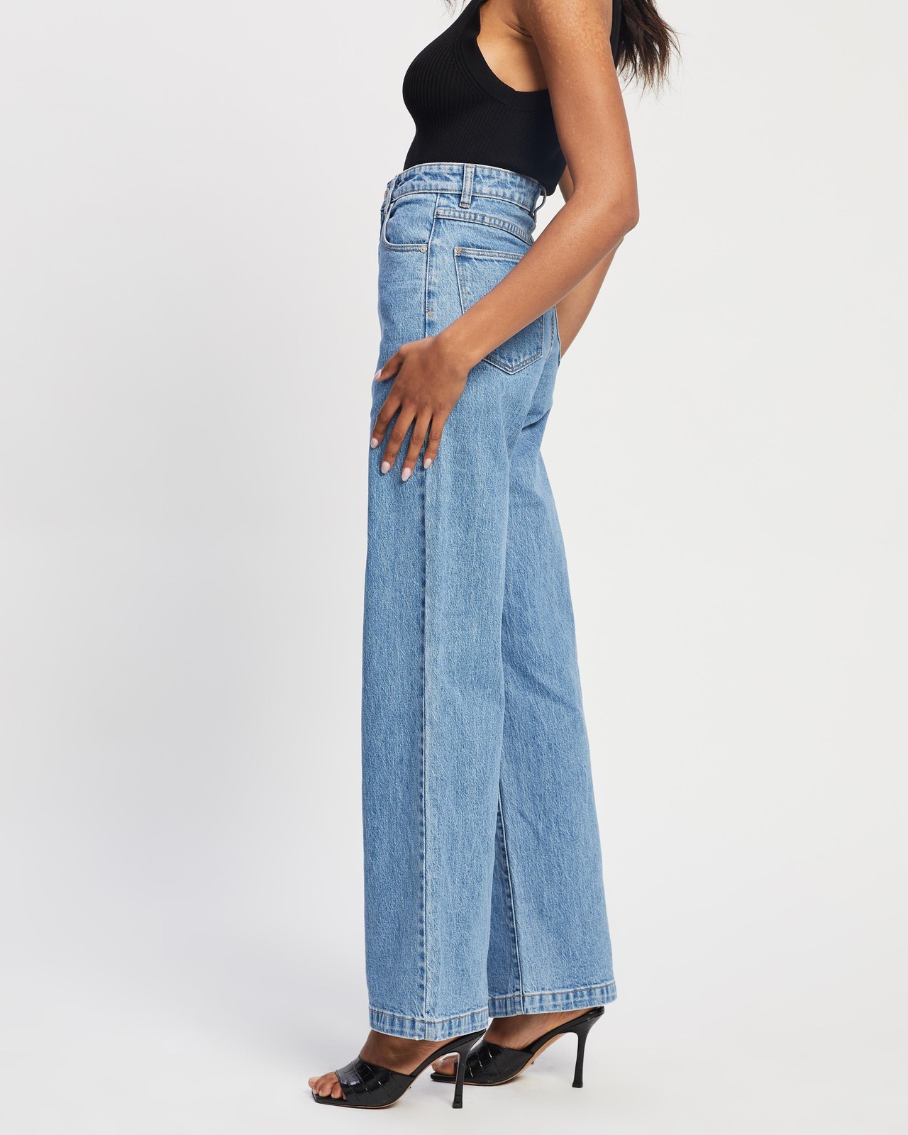 A '94 High Wide Jeans