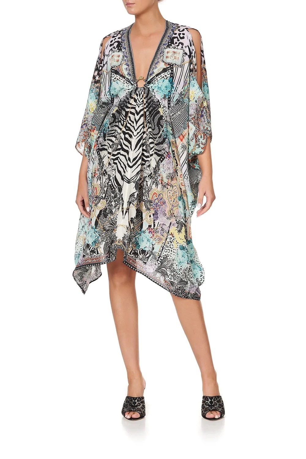 SHORT KAFTAN WITH HARDWARE THINK KINKS O/S