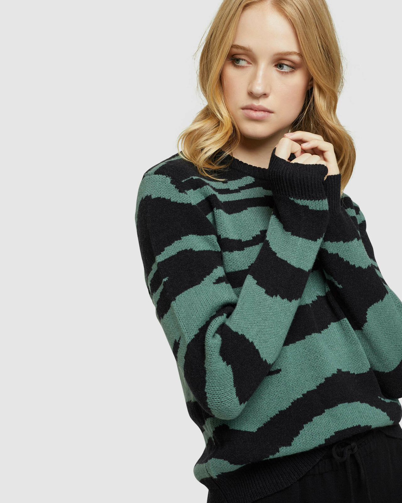 Knox Animal Jacquard Knit
