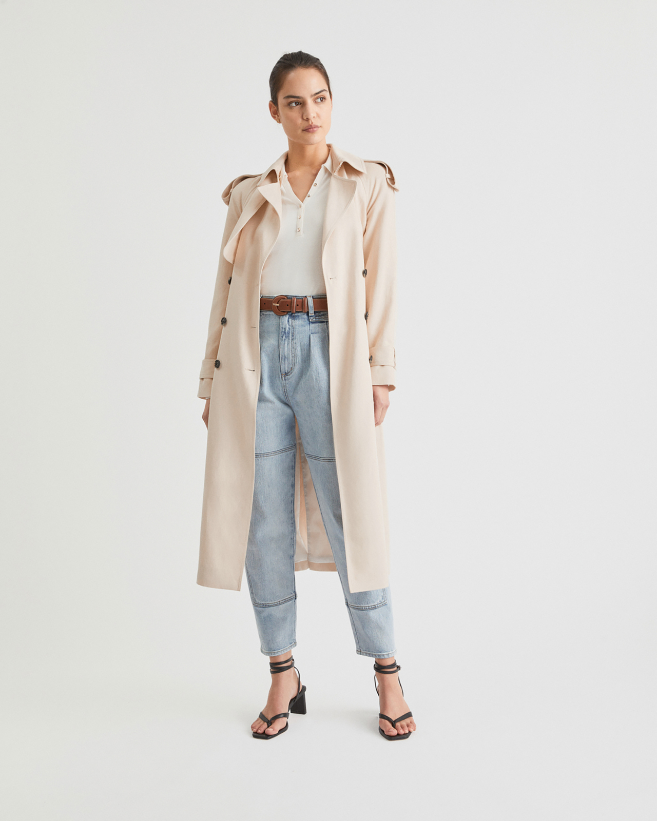 Pleat Tapered Leg Jean