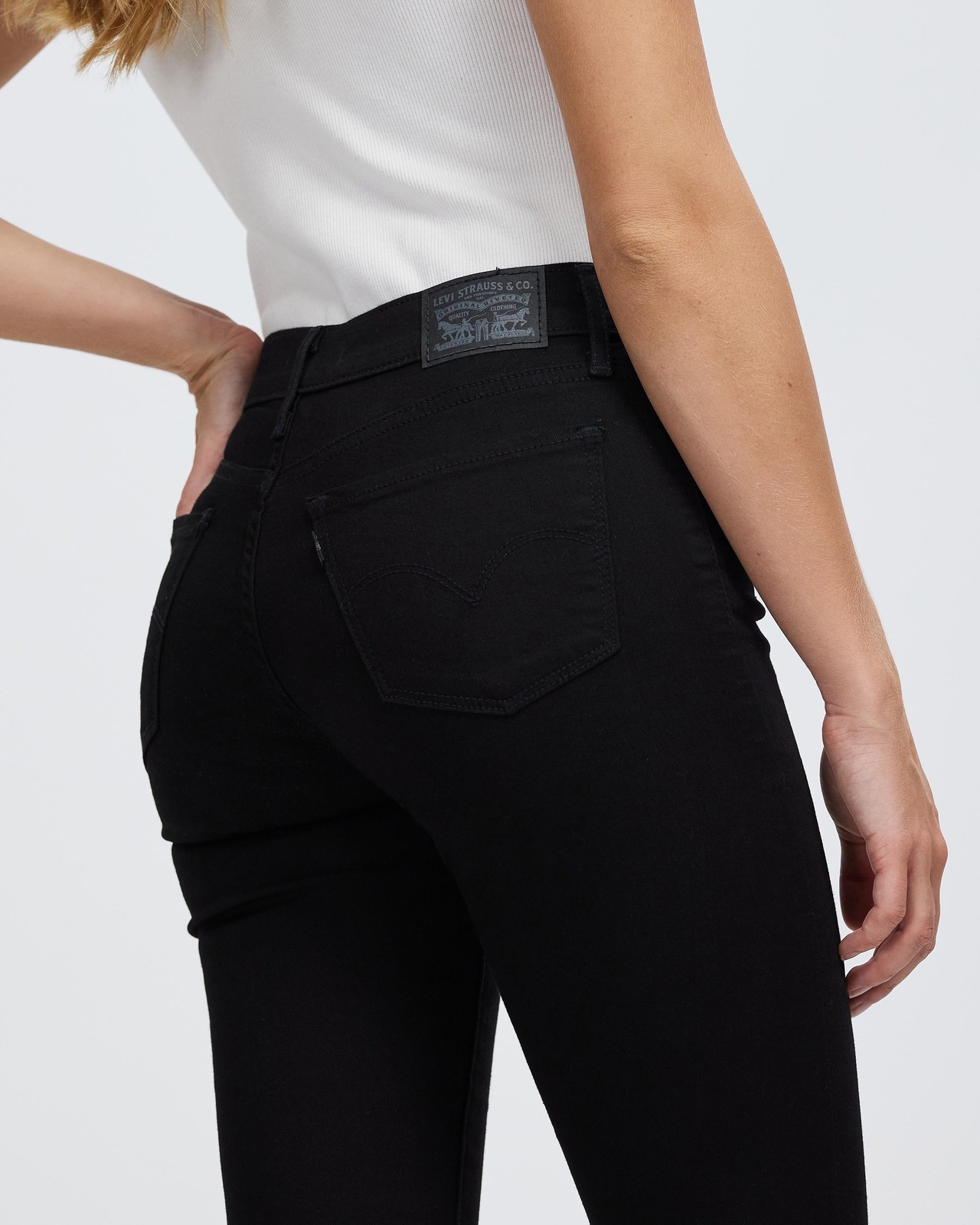 710 Super Skinny Jeans