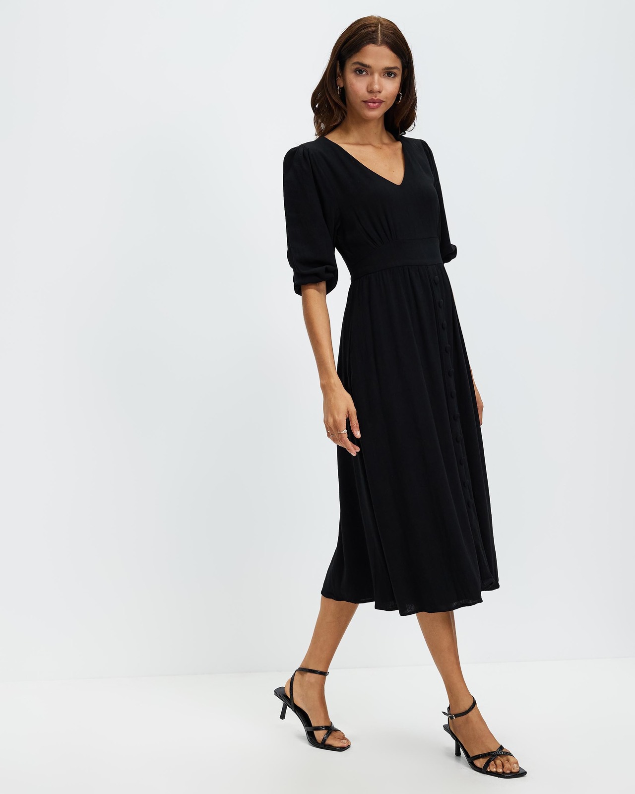 Aspen V-Neck Long Sleeve Midi Dress