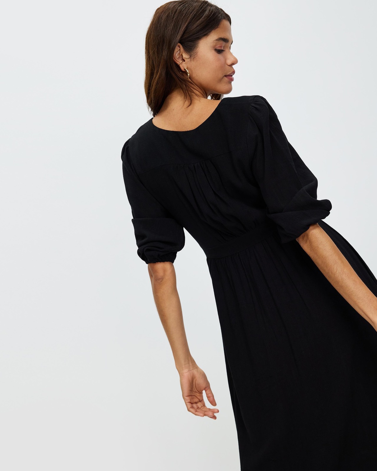 Aspen V-Neck Long Sleeve Midi Dress