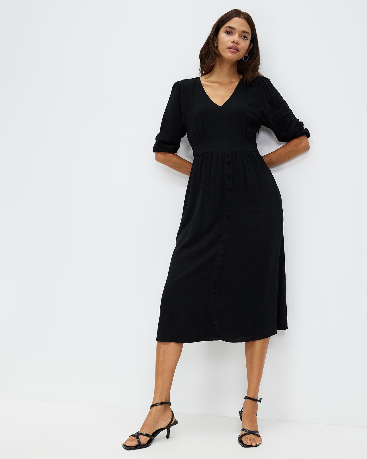 Aspen V-Neck Long Sleeve Midi Dress