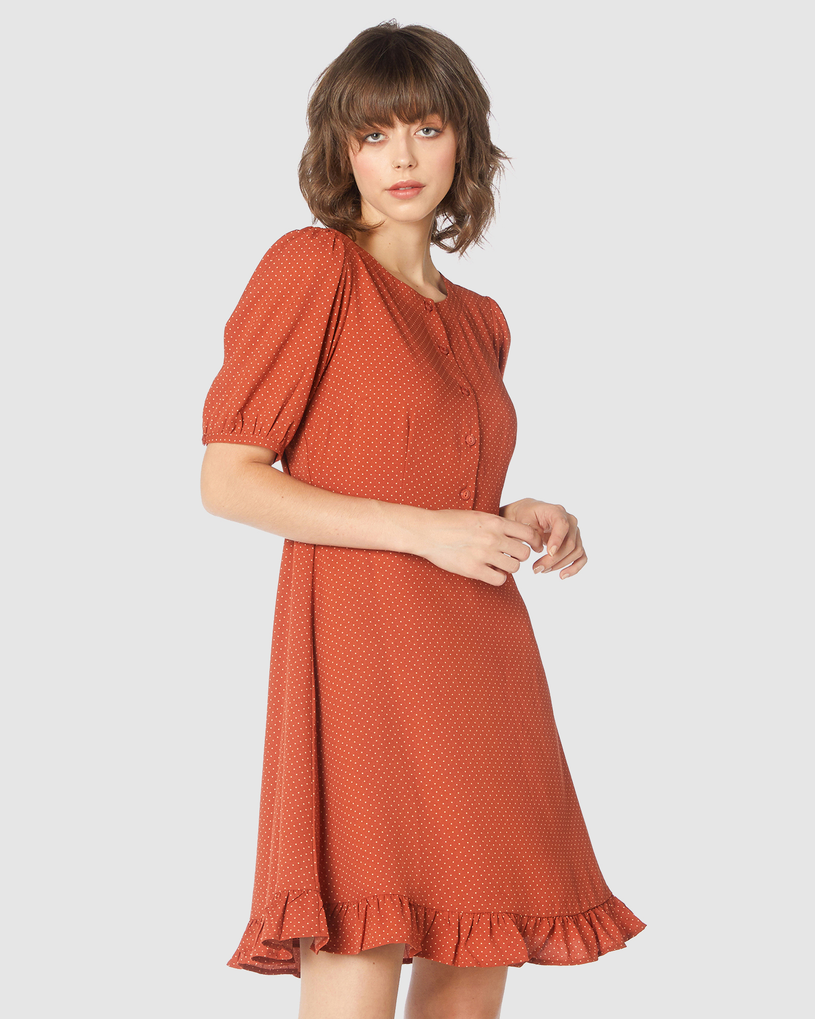 princess highway red dress Romanticising a little trip to the shops in a cute dress? Why not? Every day can be a movie