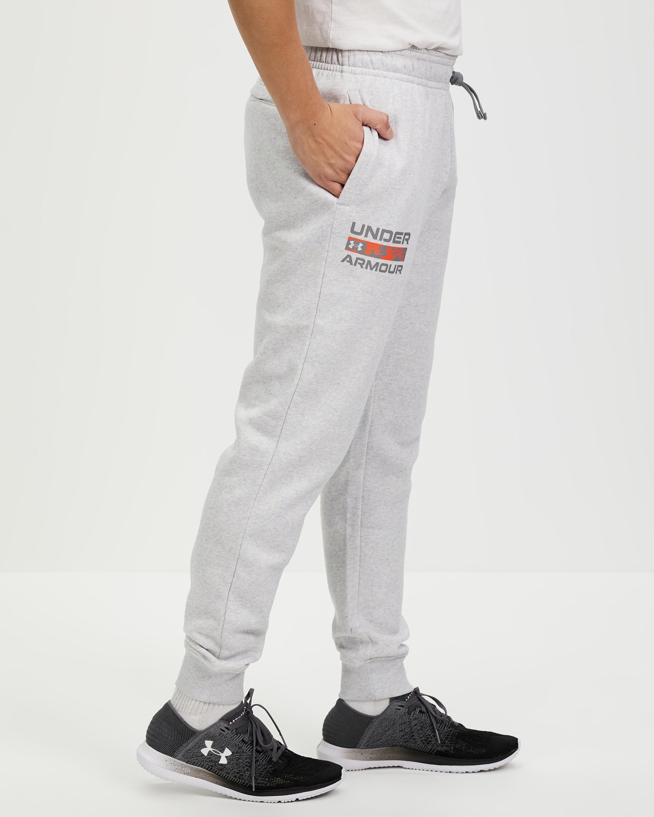 under armour rival fleece signature joggers
