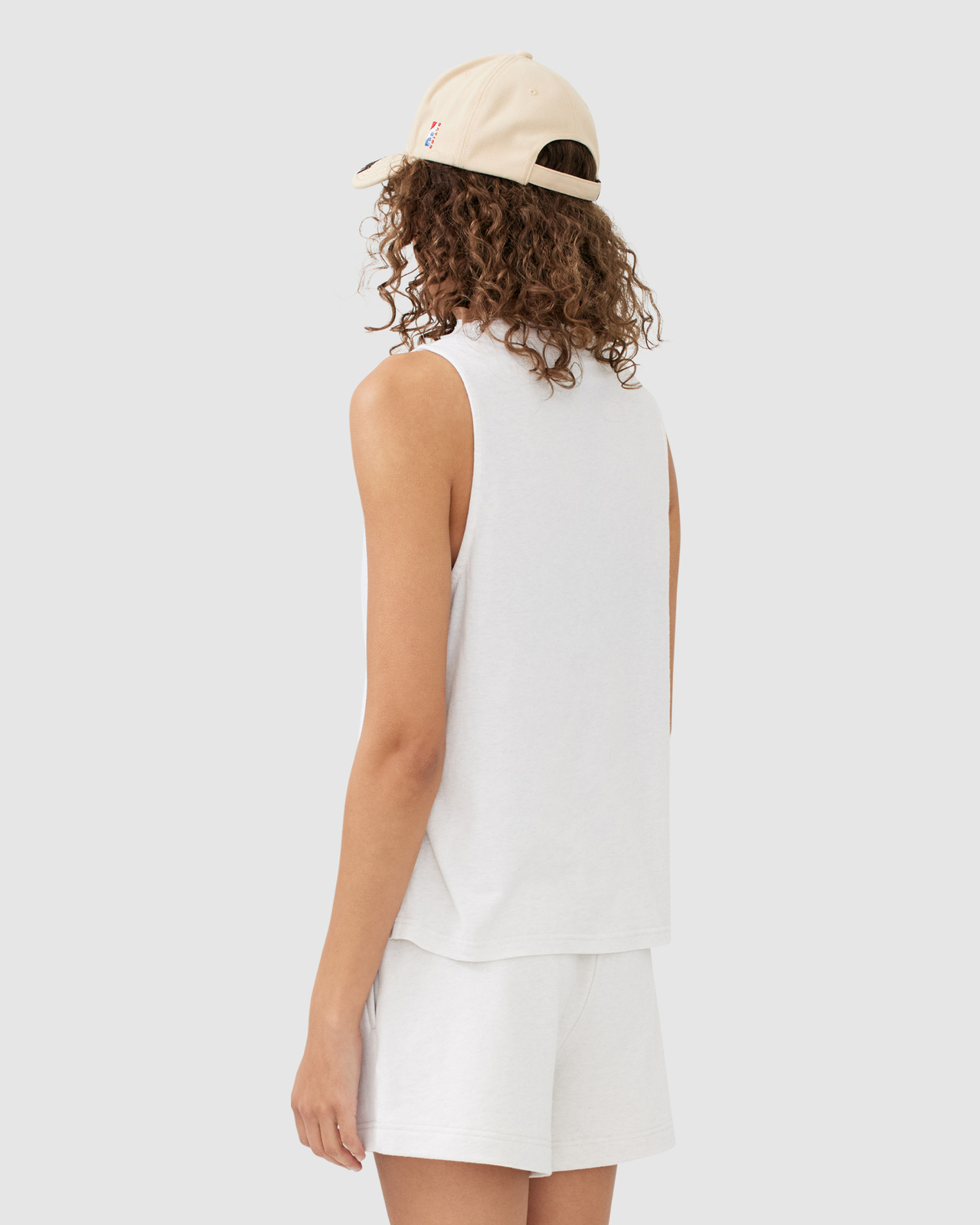 Twist Serve Tank