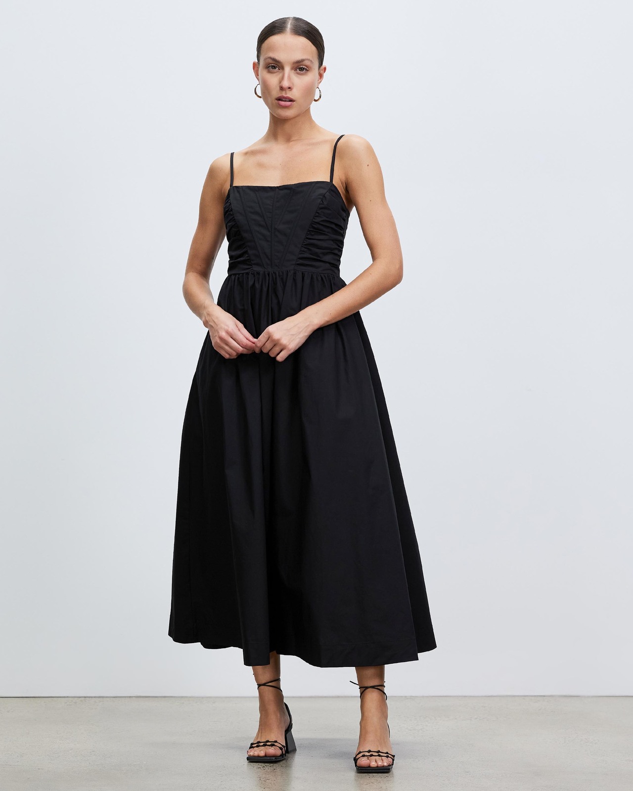 draped asymmetric midi dress Sleeveless crepe midi dress with side drape Purple / US 6