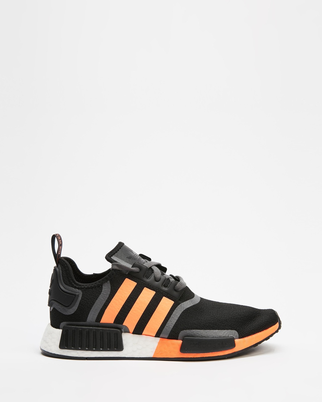 adidas Originals NMD_R1 - Unisex - AirRobe