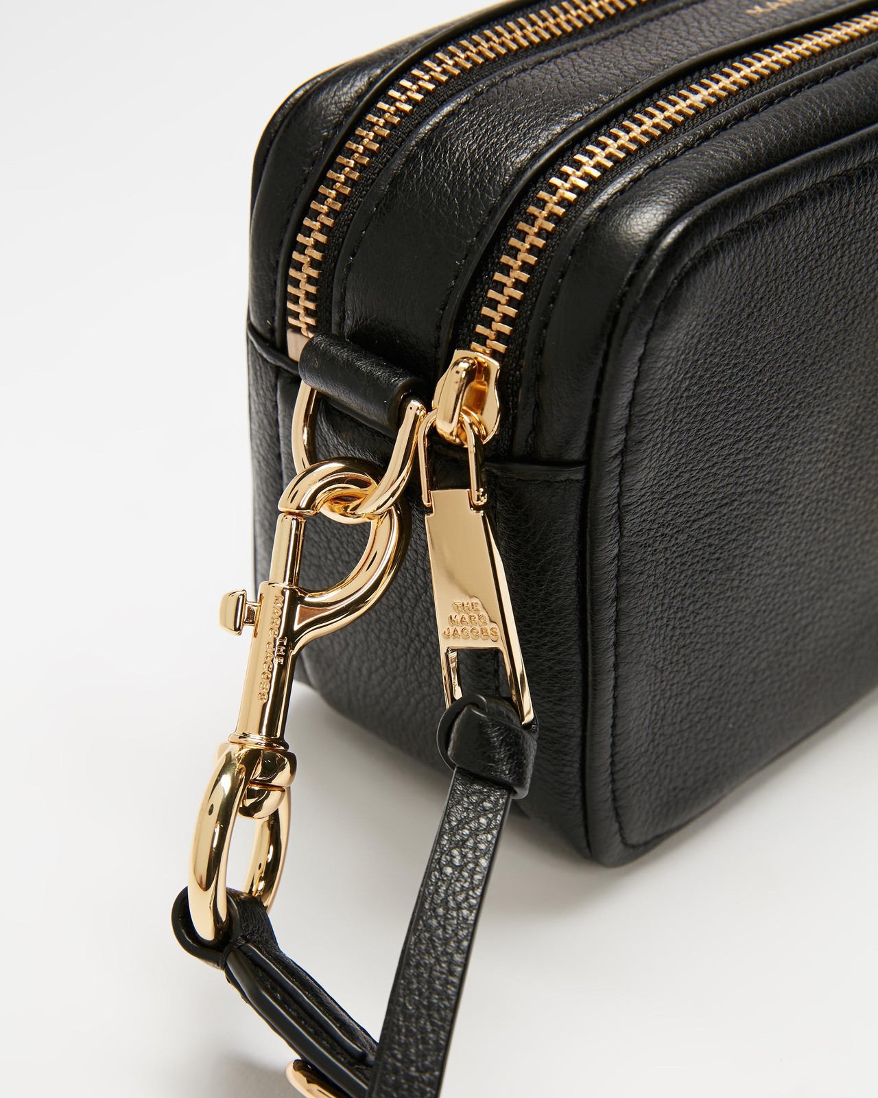 The Softshot 21 CrossBody Bag AirRobe