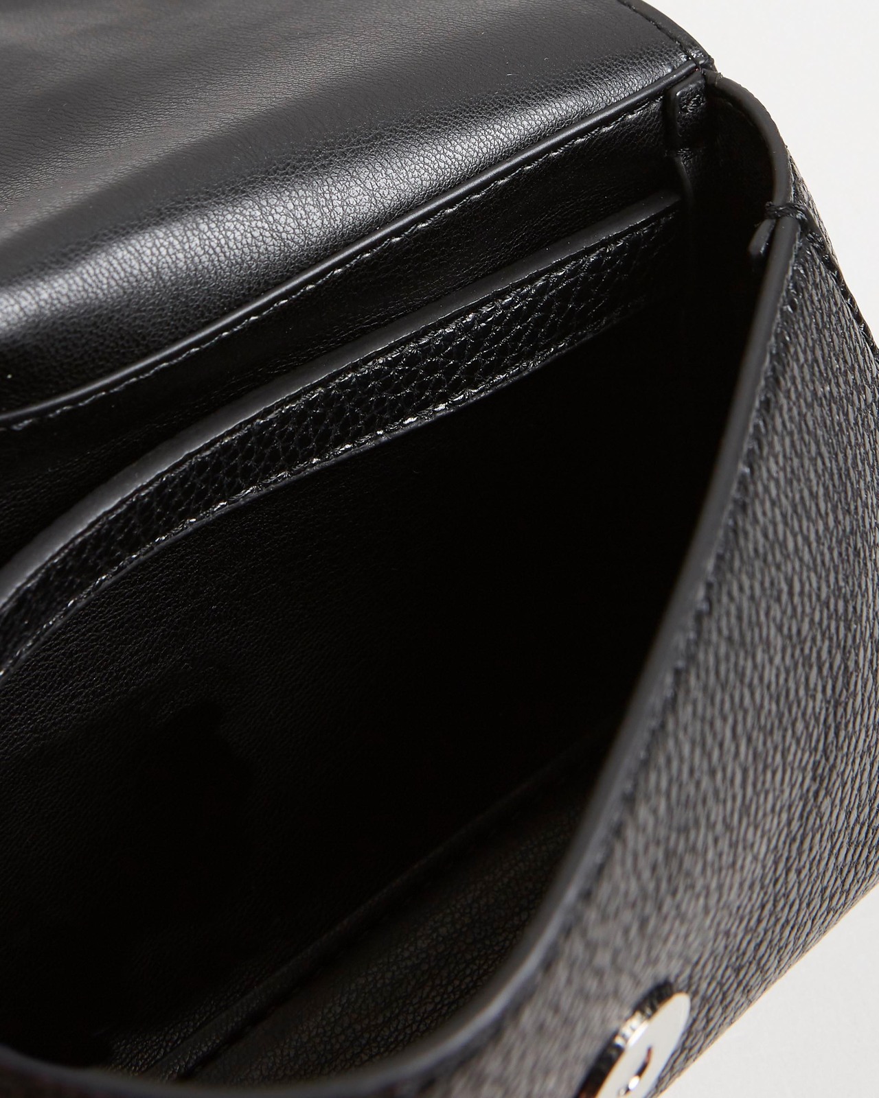 ​Signature Belt Bag