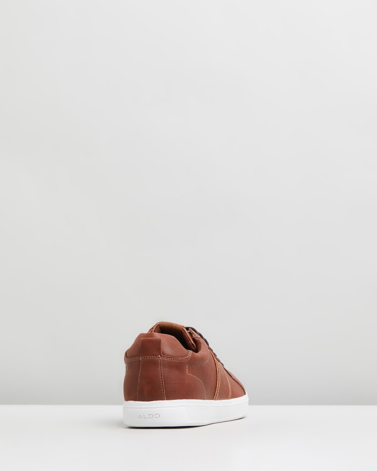 Lovericia Sneakers