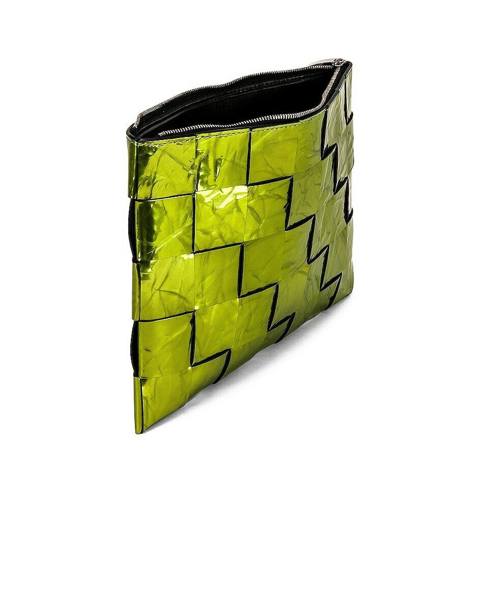 【レア】BOTTEGA VENETA 特注マルコポーロポーチ Bottega Veneta Bottega Veneta Medium Flat Pouch in Chlorophyll