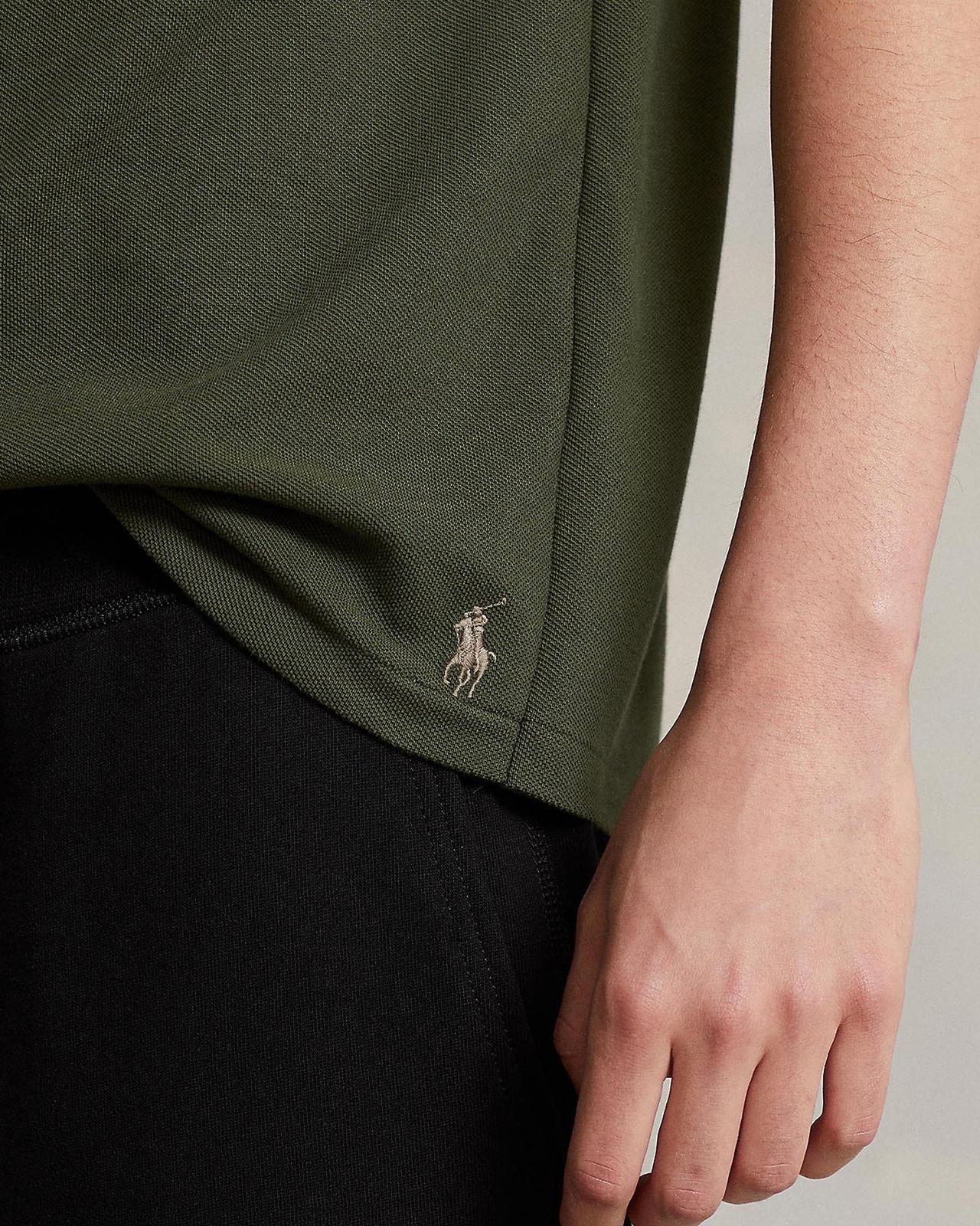 Basic Mesh Pocket T-Shirt