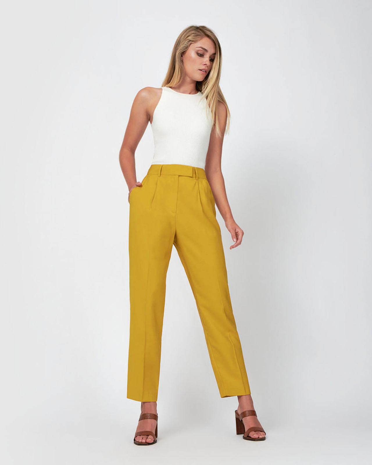 Ellen High Waist Carrot Fit Cropped Trousers