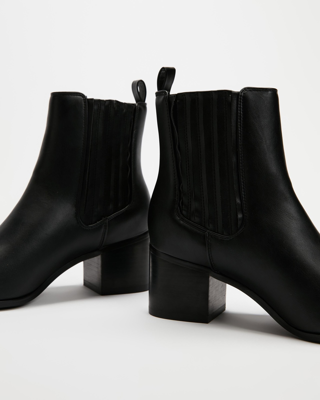 Genna Ankle Boots