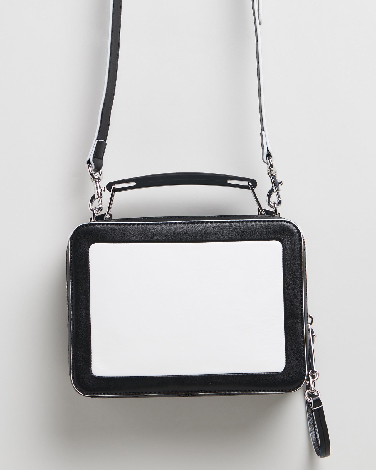 【くぅです】MARC JACOBS THE BOX 23 MARC JACOBS The Soft Box 23 Leather Crossbody | Bloomingdale's