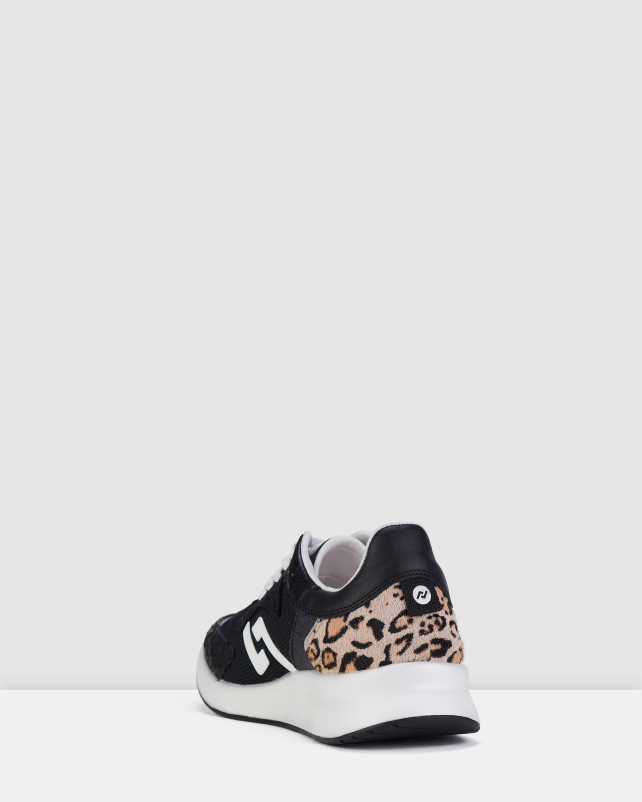 Weekender Sneakers